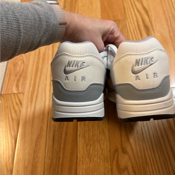 Nike Men's White and Gray Air Max Sneakers - Picture 8 of 9